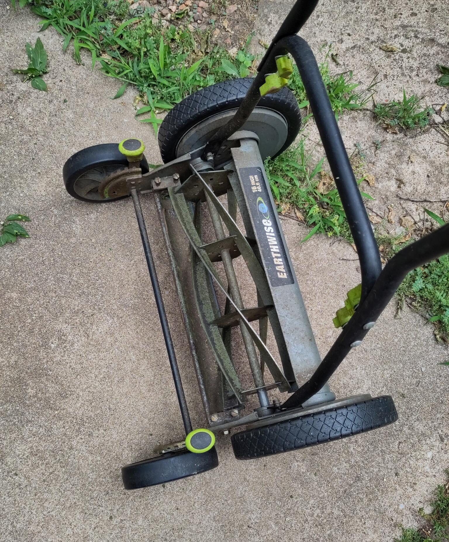 Use a Reel Mower for Eco-Friendly Exercise